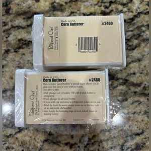 Pampered Chef Corn Butterer Item # 2460/ Butter Holder/Spreader. NEVER OPENED